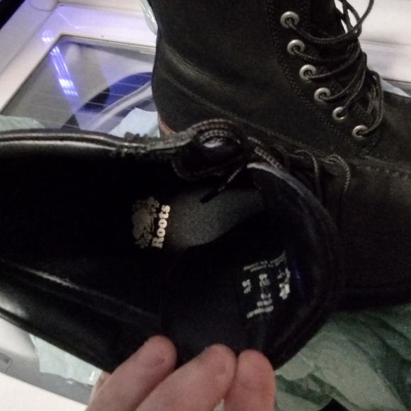 Roots Boots - Picture 4 of 8